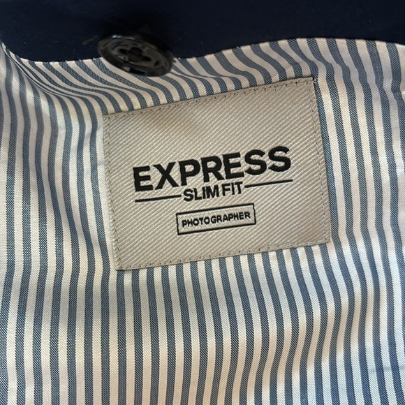 EXPRESS Men`s PHOTOGRAPHER Fitted Traveler 3 Piece - Picture 3 of 3